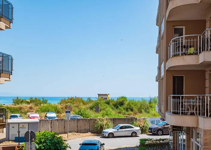 Апартаменты Flat Lora